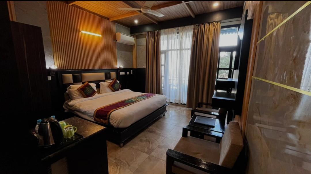 Hotel Kasauli Exotica Kasauli Solan Himachal Pradesh Rooms